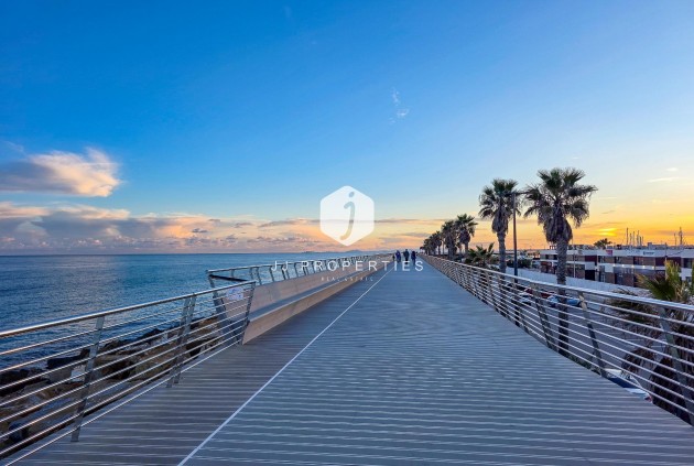 Aus zweiter Hand - Penthouse -
Torrevieja - Centro