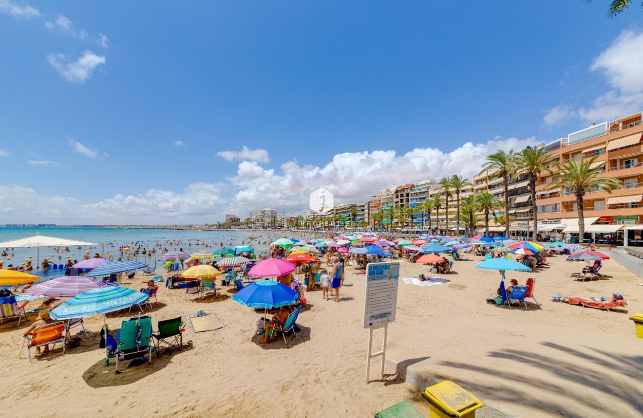 Aus zweiter Hand - Penthouse -
Torrevieja - Centro