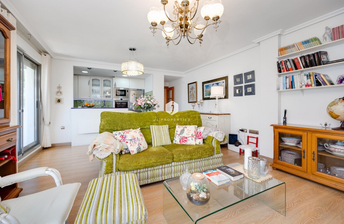 Segunda mano - Ático -
Torrevieja - Centro