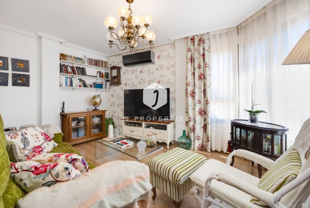 Segunda mano - Ático -
Torrevieja - Centro