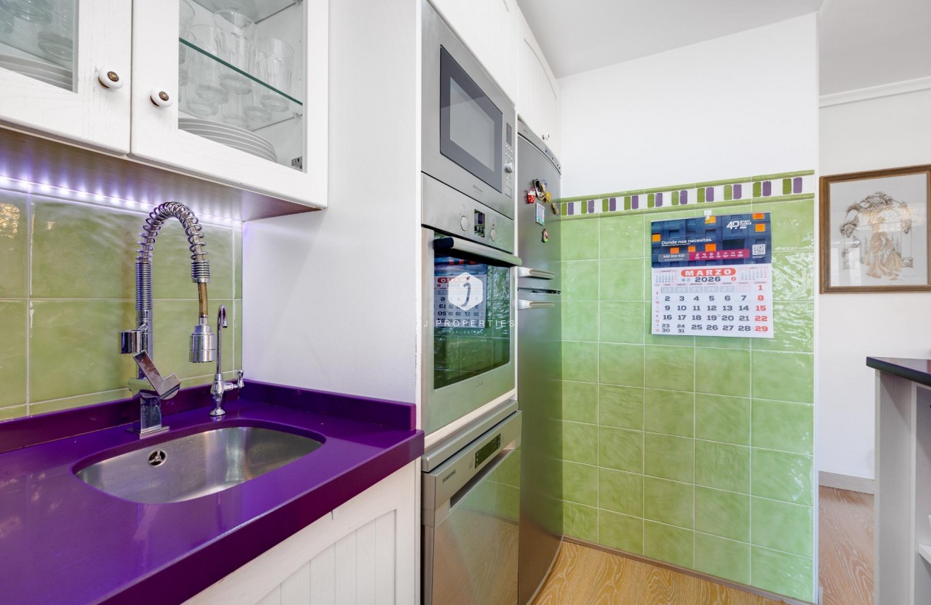 Segunda mano - Ático -
Torrevieja - Centro