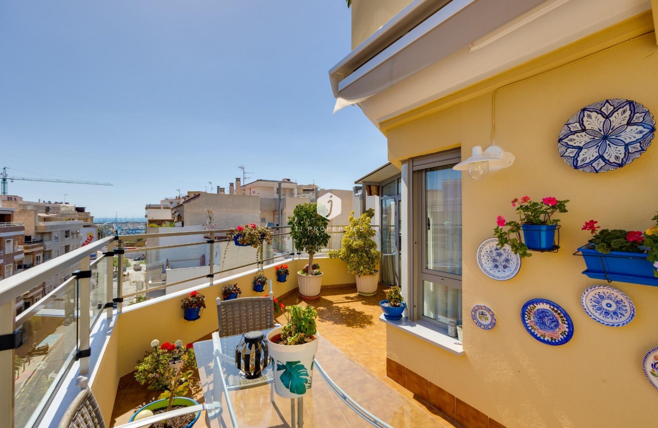 Segunda mano - Ático -
Torrevieja - Centro