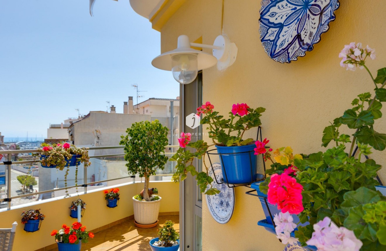 Segunda mano - Ático -
Torrevieja - Centro