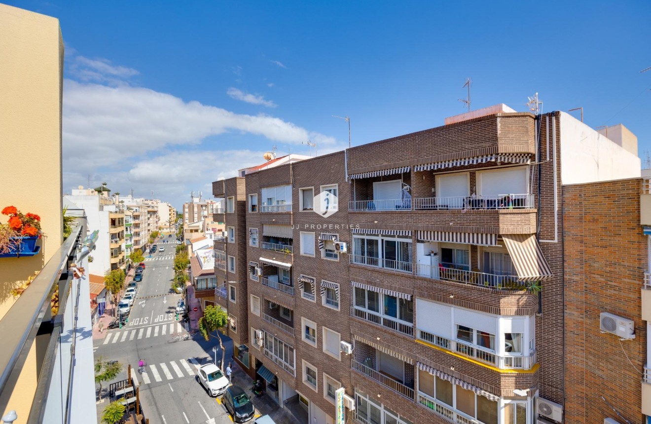 Segunda mano - Ático -
Torrevieja - Centro