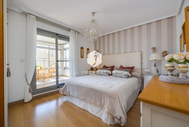 Segunda mano - Ático -
Torrevieja - Centro