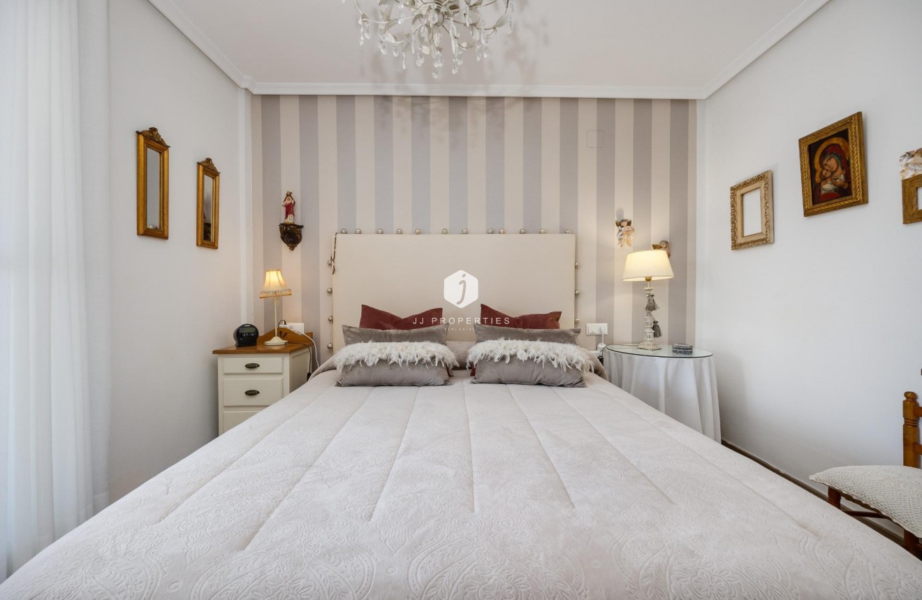 Segunda mano - Ático -
Torrevieja - Centro