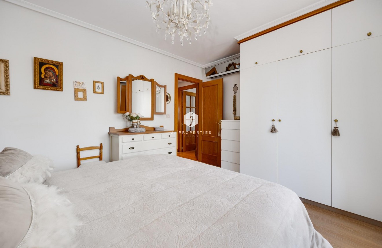 Segunda mano - Ático -
Torrevieja - Centro