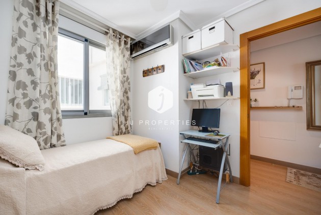 Segunda mano - Ático -
Torrevieja - Centro