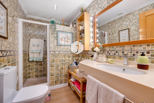 Segunda mano - Ático -
Torrevieja - Centro