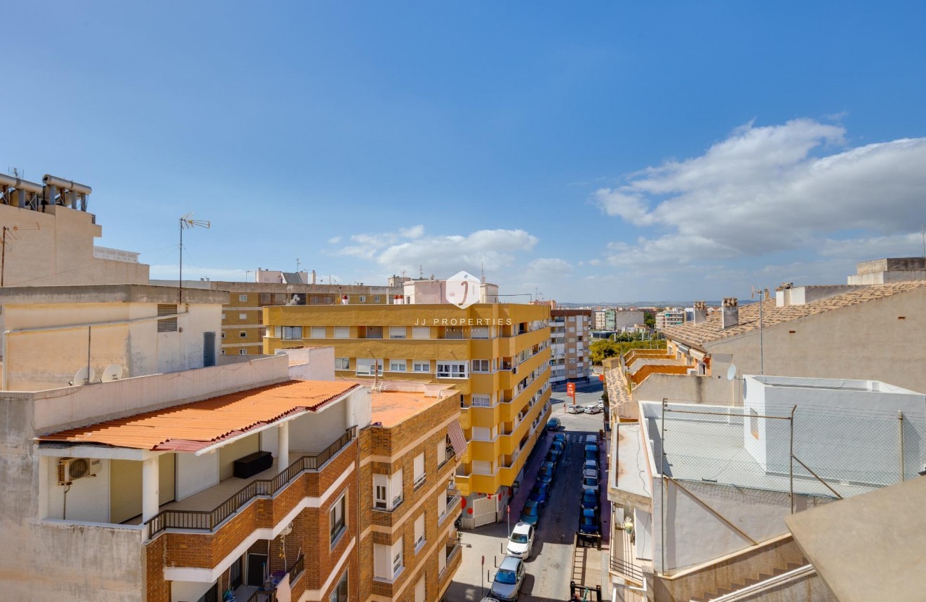 Segunda mano - Ático -
Torrevieja - Centro