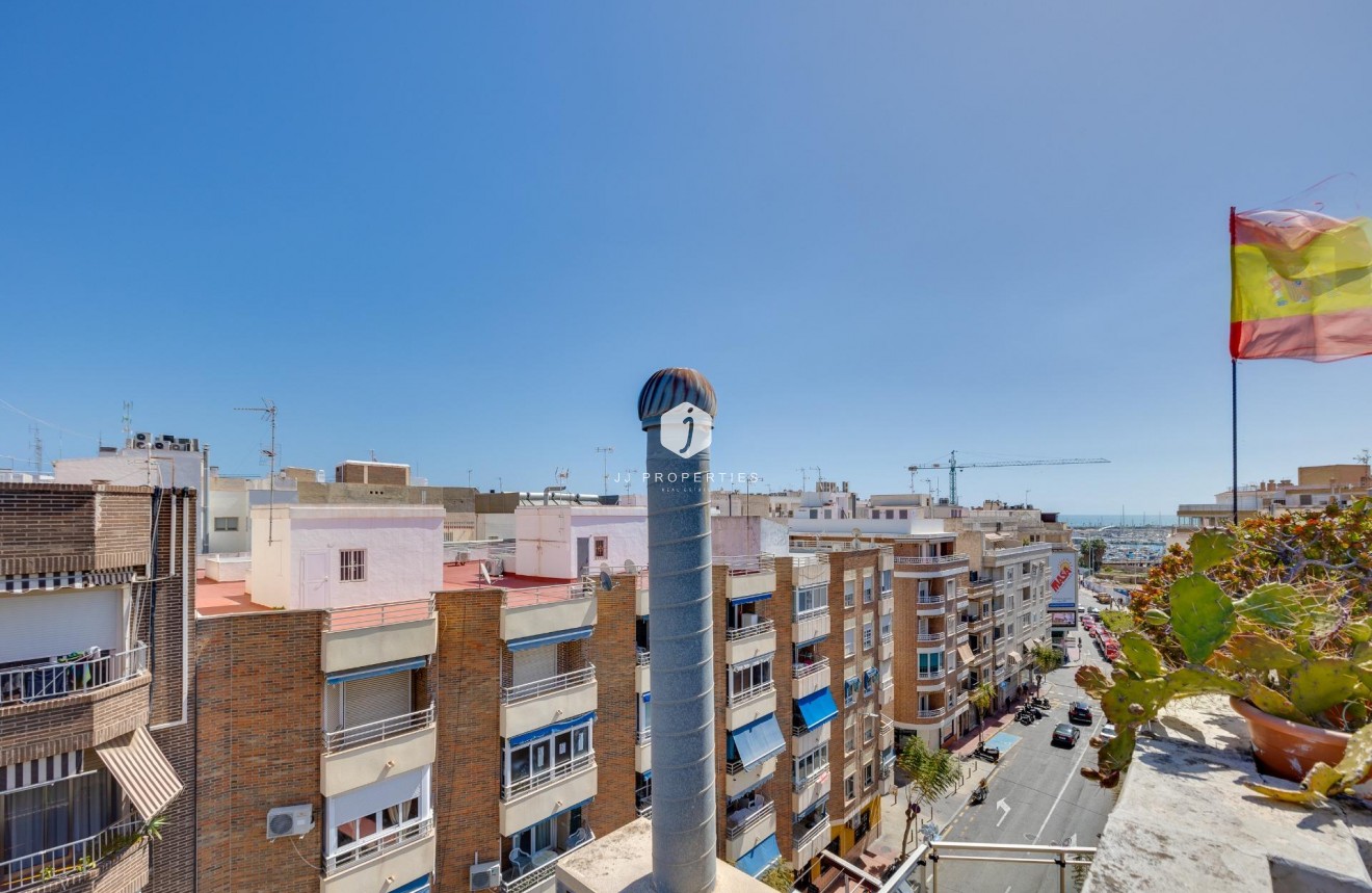 Segunda mano - Ático -
Torrevieja - Centro