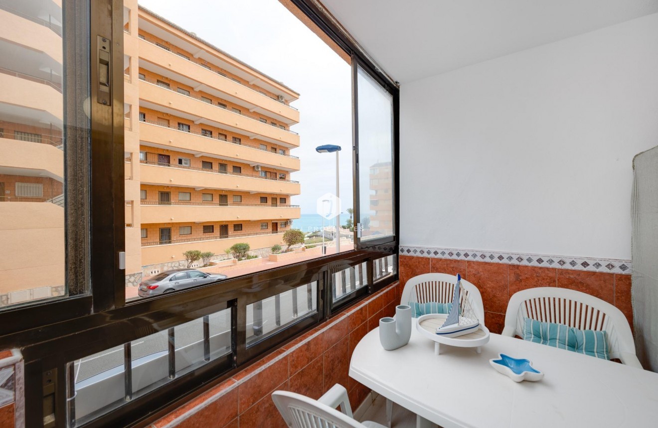 Tweedehands - Appartement / flat -
Torrevieja - Cabo cervera