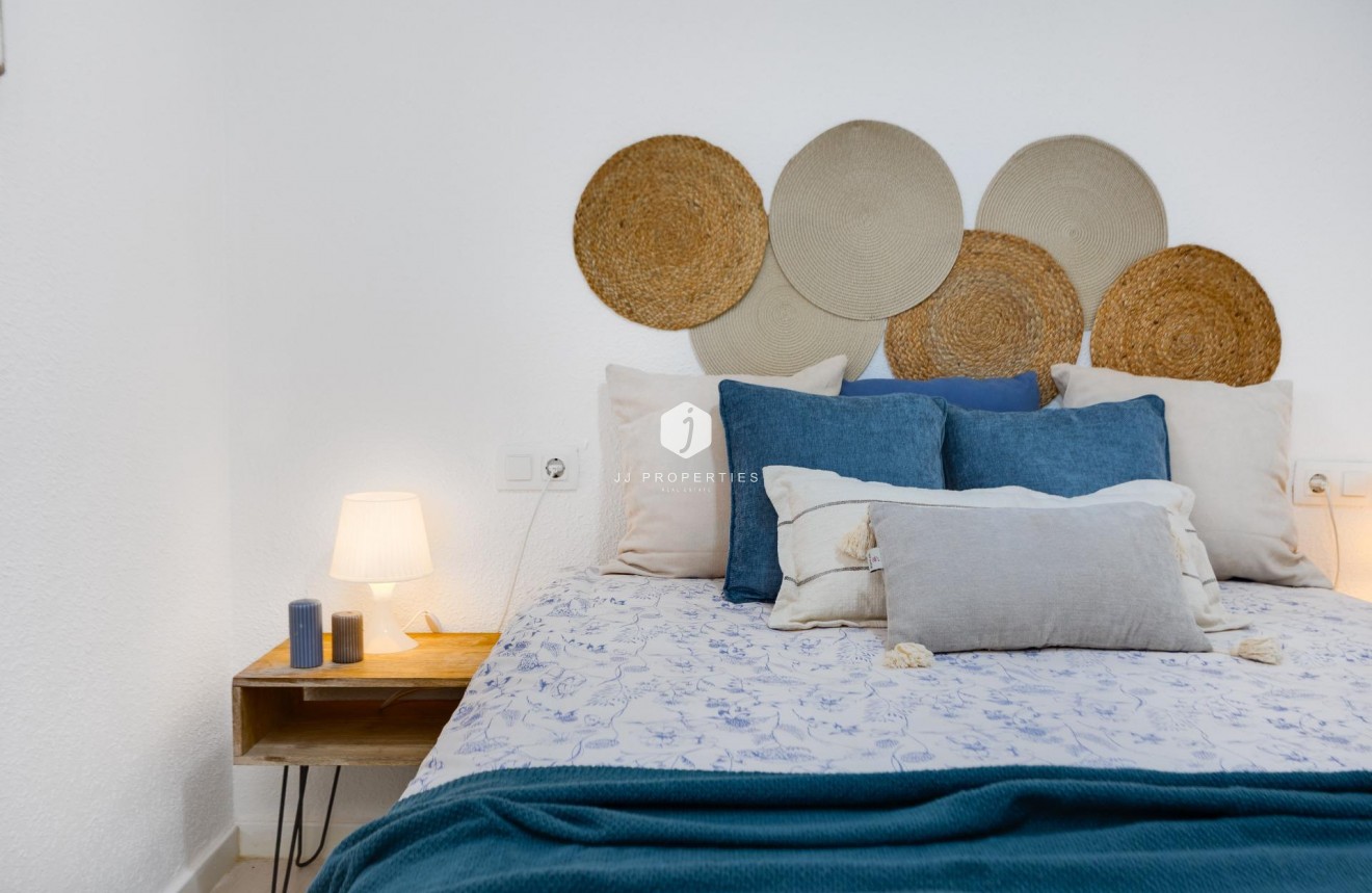 Tweedehands - Appartement / flat -
Torrevieja - Cabo cervera