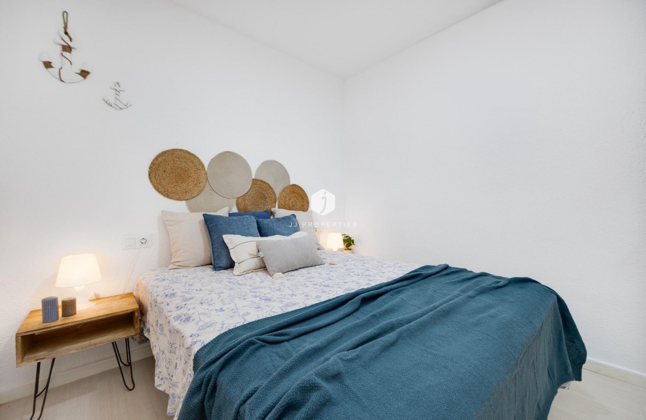 Tweedehands - Appartement / flat -
Torrevieja - Cabo cervera