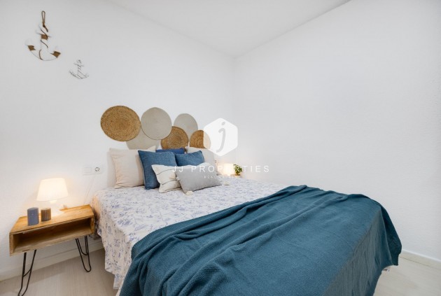 Tweedehands - Appartement / flat -
Torrevieja - Cabo cervera