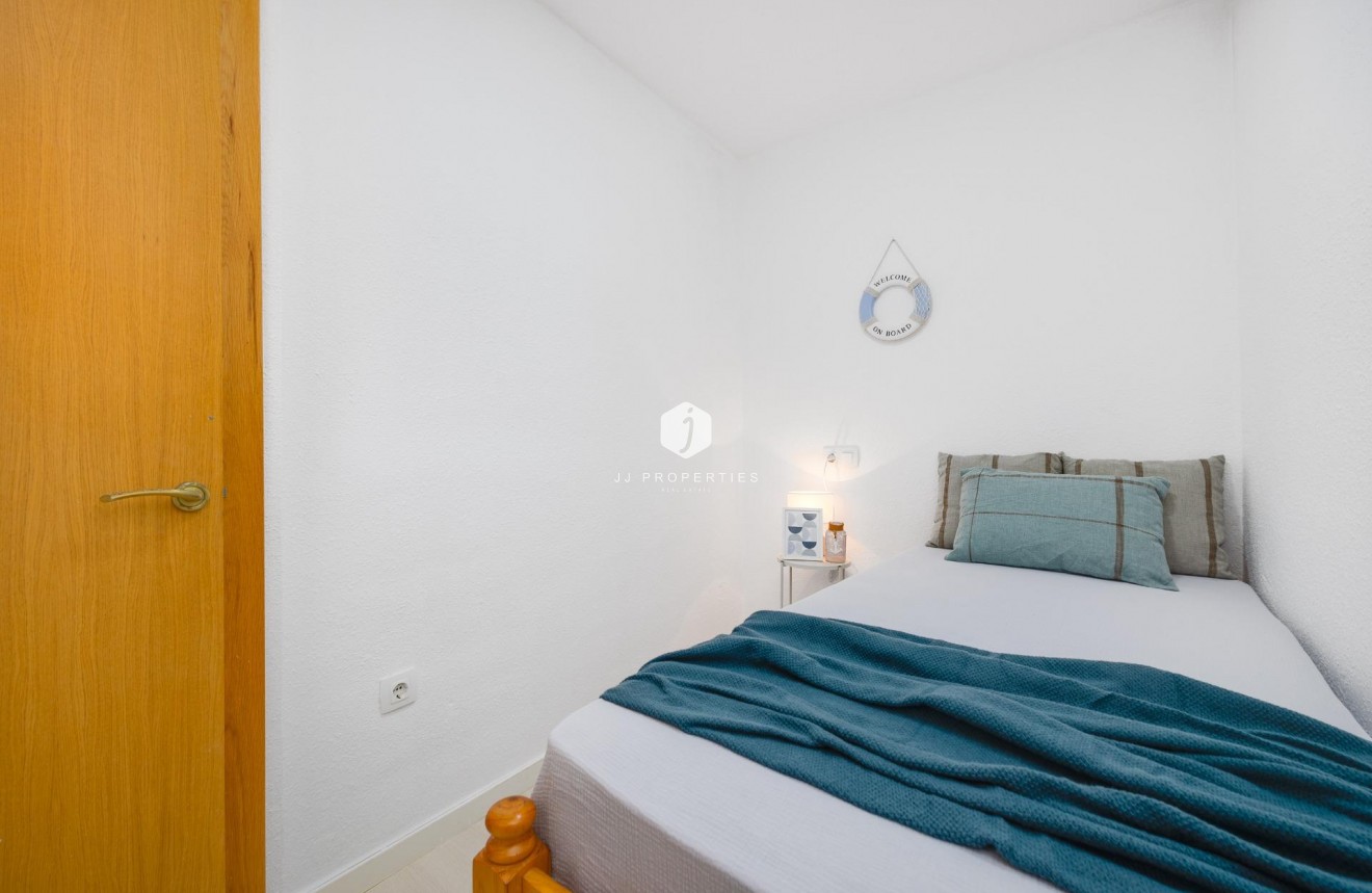 Tweedehands - Appartement / flat -
Torrevieja - Cabo cervera