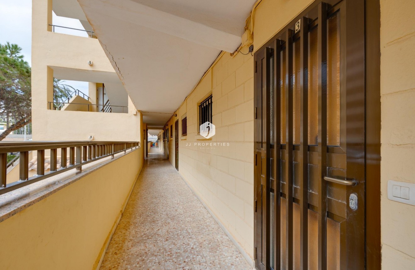 Tweedehands - Appartement / flat -
Torrevieja - Cabo cervera