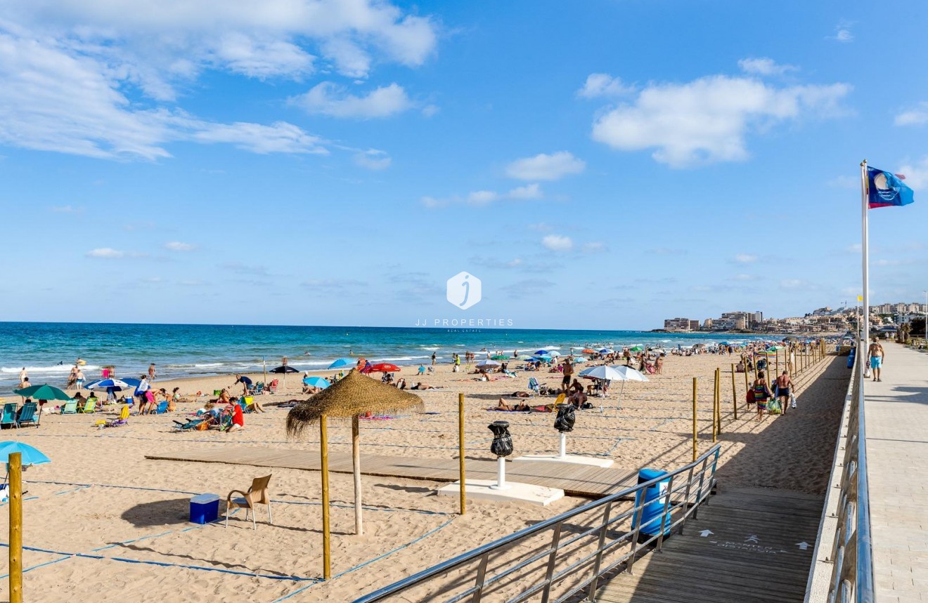 Tweedehands - Appartement / flat -
Torrevieja - Cabo cervera