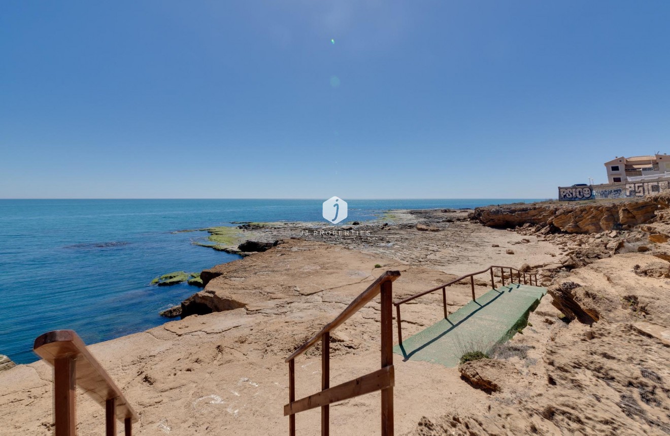 Tweedehands - Appartement / flat -
Torrevieja - Cabo cervera