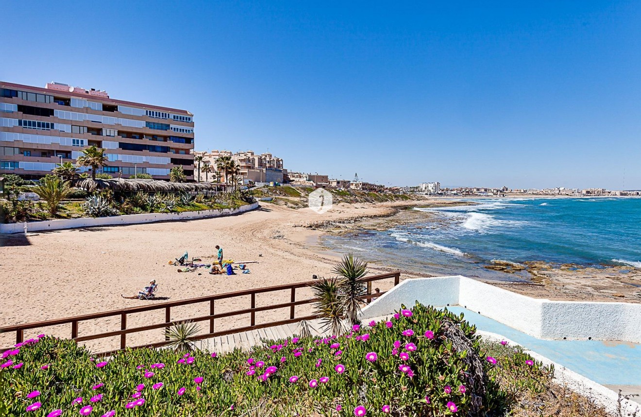 Tweedehands - Appartement / flat -
Torrevieja - Cabo cervera