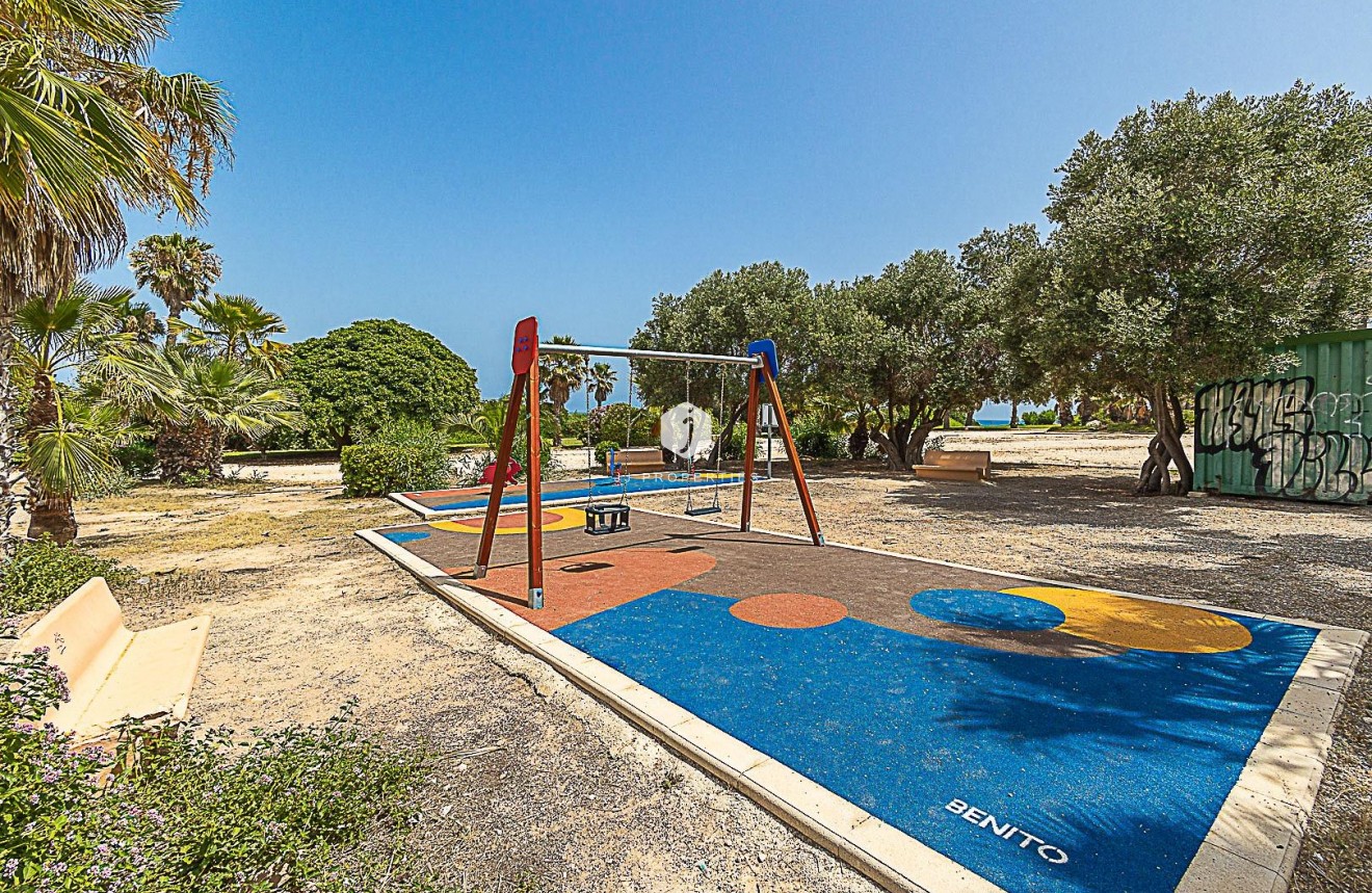 Tweedehands - Appartement / flat -
Torrevieja - Cabo cervera