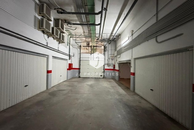 Z drugiej ręki - Szalet -
Guardamar del Segura - Pueblo