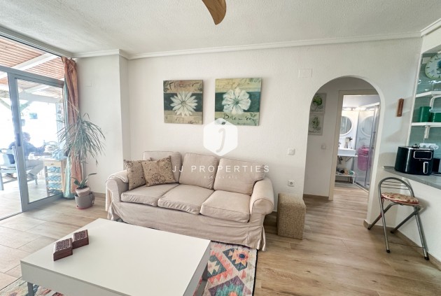 Z drugiej ręki - Mieszkanie w bloku -
Torrevieja - Costa Blanca