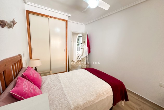 Z drugiej ręki - Mieszkanie w bloku -
Torrevieja - Costa Blanca