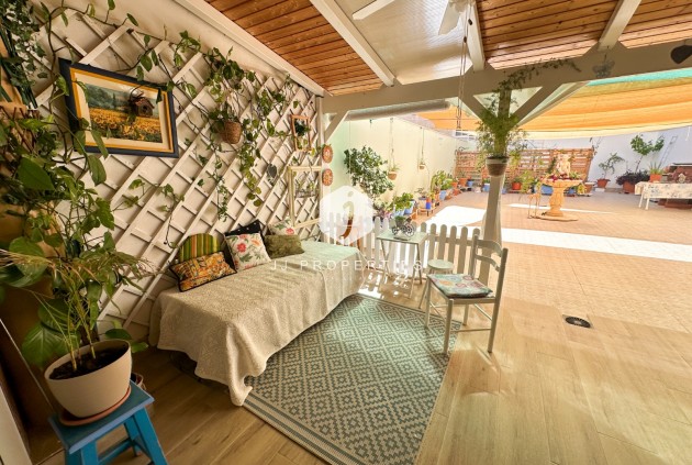 Z drugiej ręki - Mieszkanie w bloku -
Torrevieja - Costa Blanca