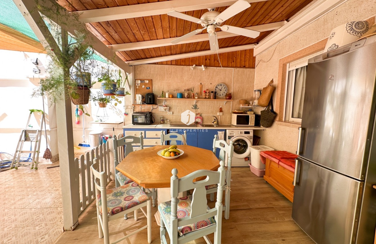 Z drugiej ręki - Mieszkanie w bloku -
Torrevieja - Costa Blanca