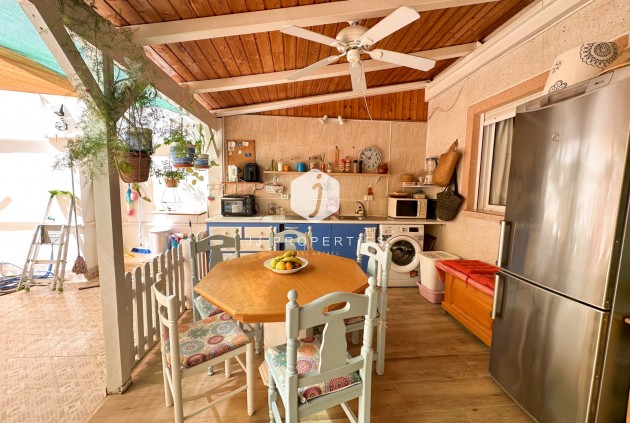 Z drugiej ręki - Mieszkanie w bloku -
Torrevieja - Costa Blanca