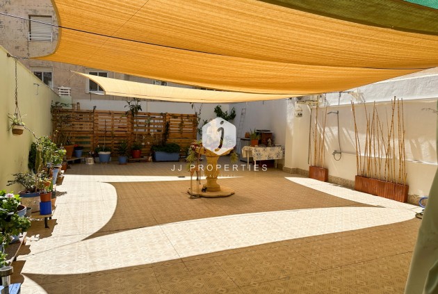 Z drugiej ręki - Mieszkanie w bloku -
Torrevieja - Costa Blanca