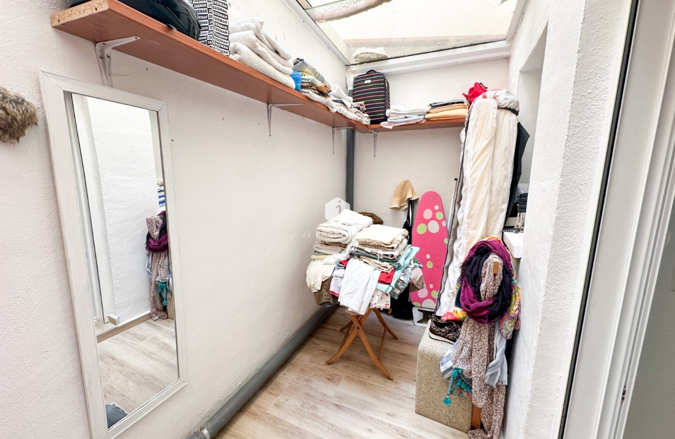 Z drugiej ręki - Mieszkanie w bloku -
Torrevieja - Costa Blanca