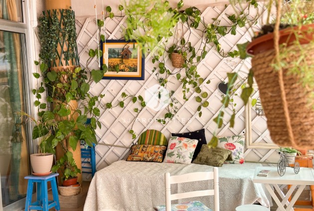 Z drugiej ręki - Mieszkanie w bloku -
Torrevieja - Costa Blanca