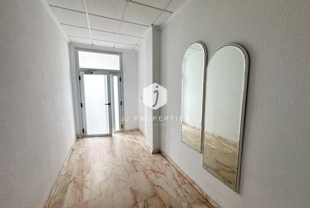 Z drugiej ręki - Mieszkanie w bloku -
Torrevieja - Costa Blanca