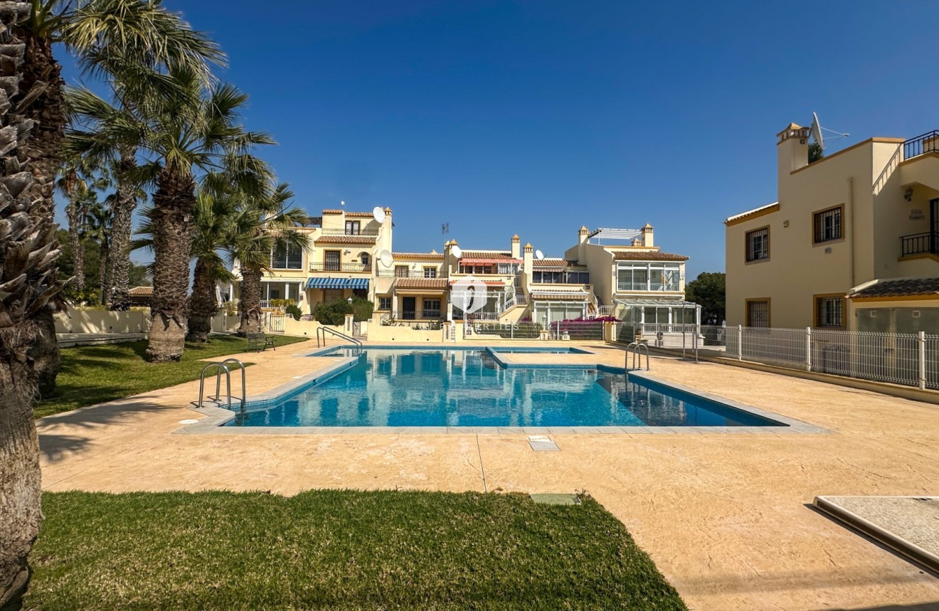 D'occasion - Duplex -
Orihuela Costa - Costa Blanca