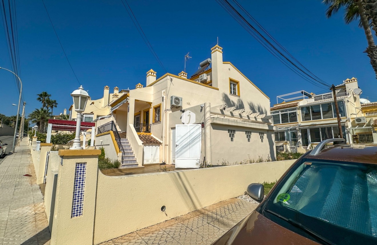 D'occasion - Duplex -
Orihuela Costa - Costa Blanca