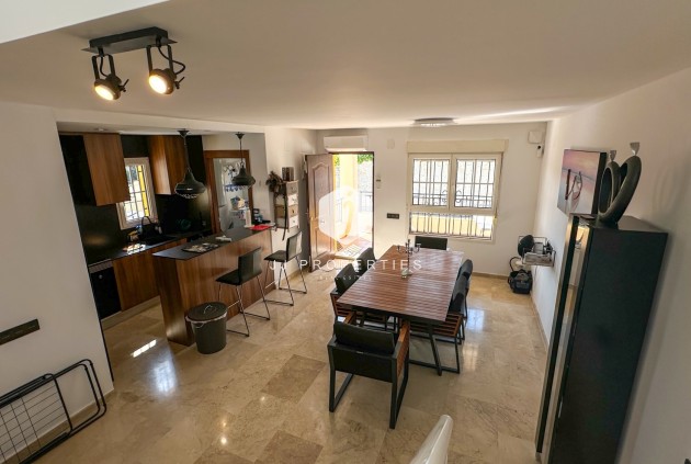 D'occasion - Duplex -
Orihuela Costa - Costa Blanca