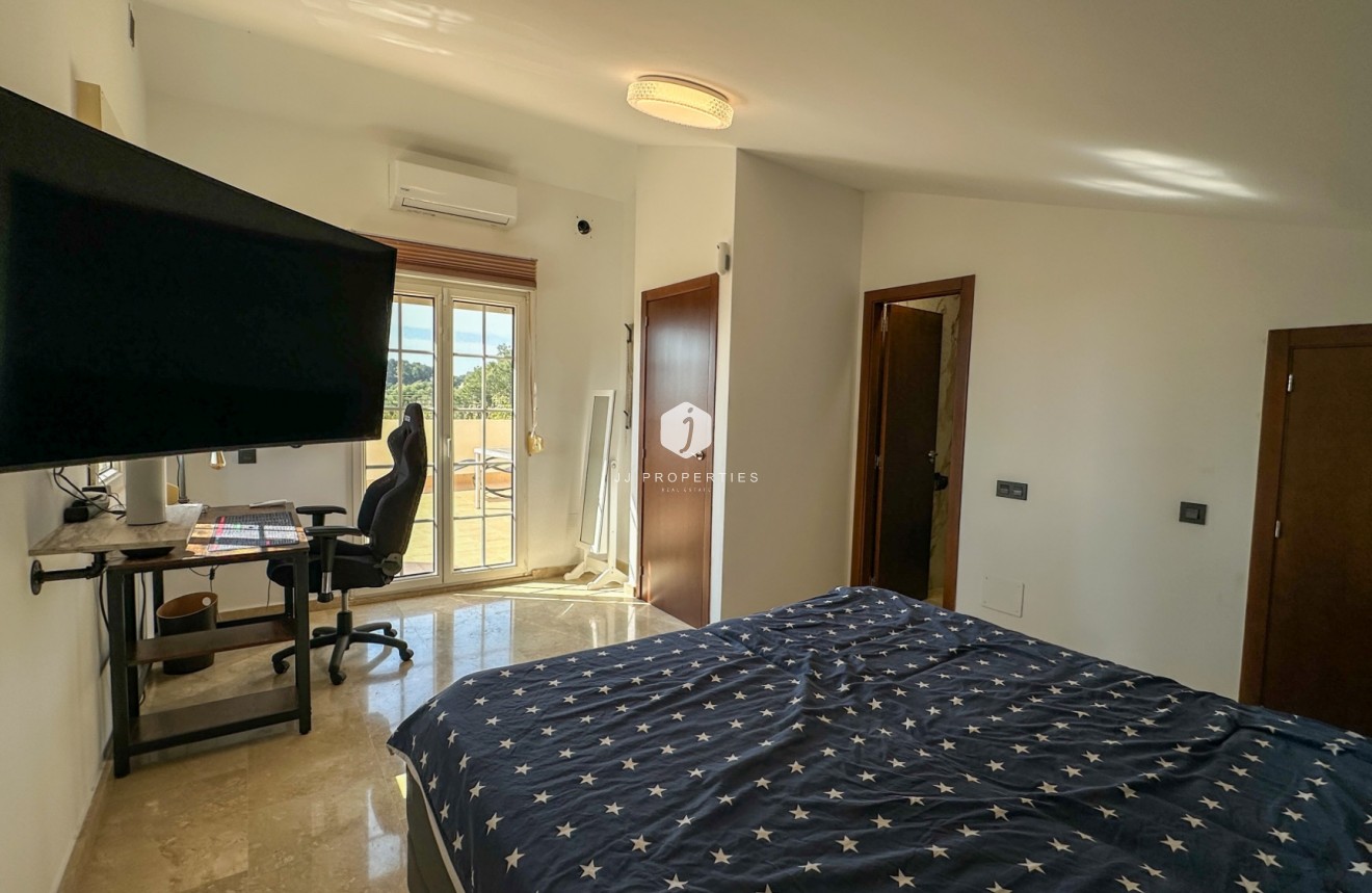 D'occasion - Duplex -
Orihuela Costa - Costa Blanca