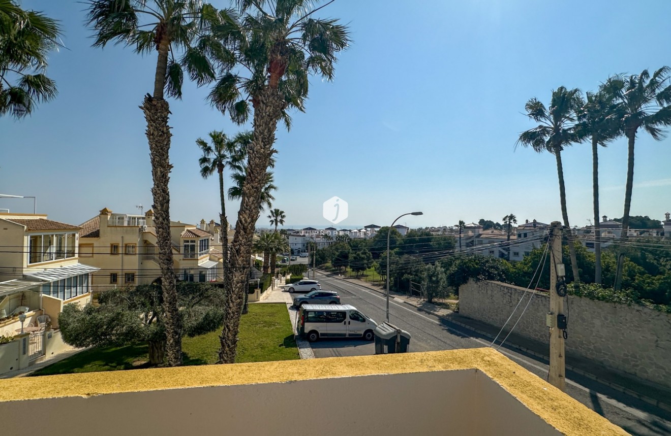 D'occasion - Duplex -
Orihuela Costa - Costa Blanca