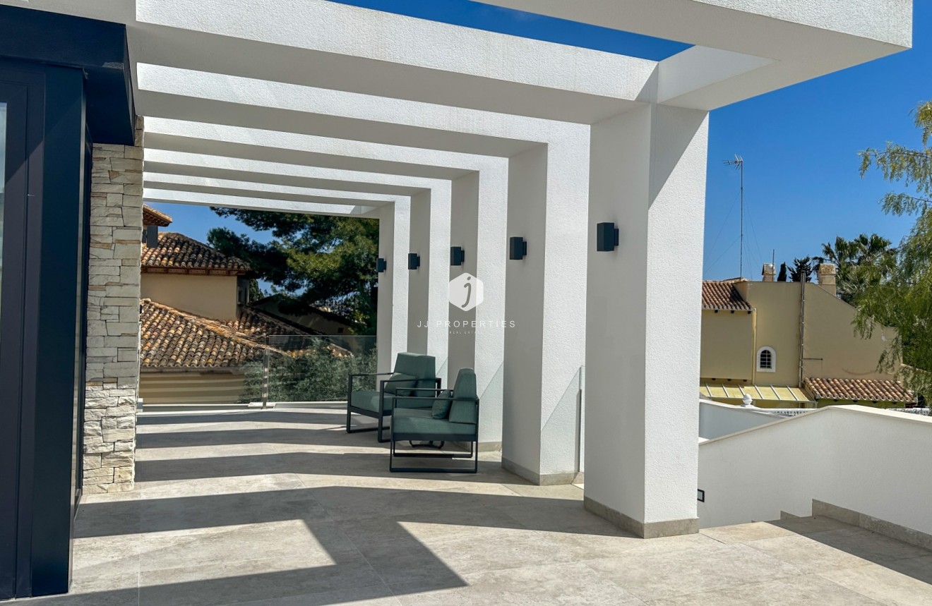 Resale - Villa -
Orihuela Costa - Costa Blanca