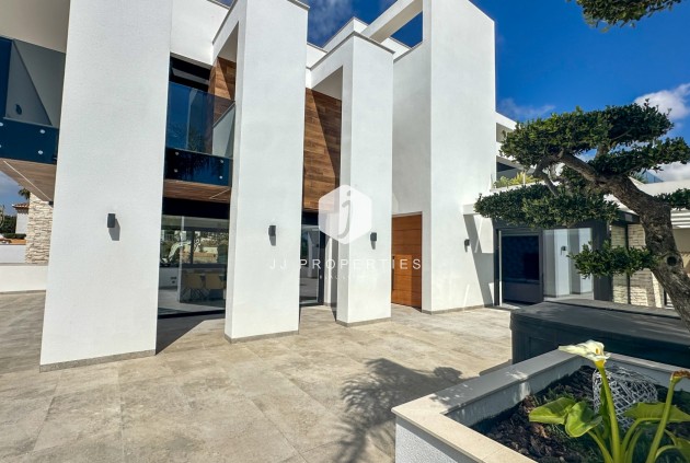 Resale - Villa -
Orihuela Costa - Costa Blanca