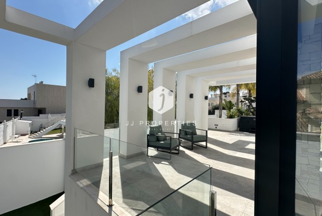 Resale - Villa -
Orihuela Costa - Costa Blanca