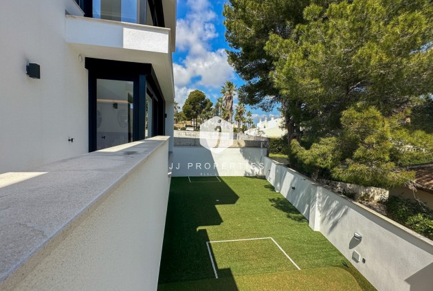 Resale - Villa -
Orihuela Costa - Costa Blanca