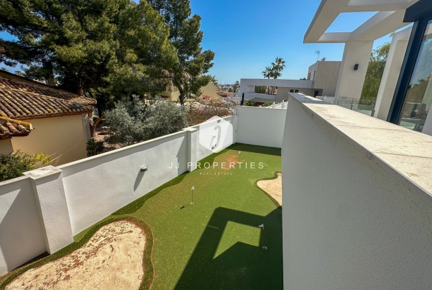 Resale - Villa -
Orihuela Costa - Costa Blanca