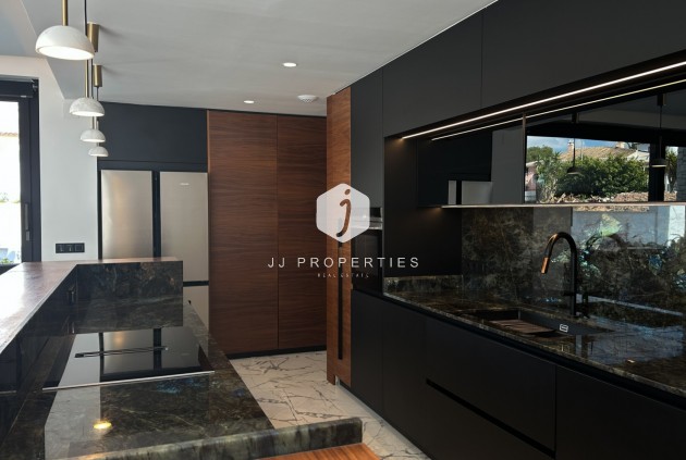 Resale - Villa -
Orihuela Costa - Costa Blanca