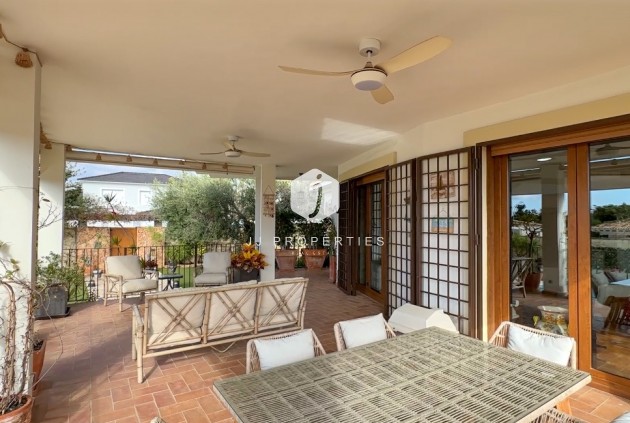 Aus zweiter Hand - Villa -
Dehesa de Campoamor - Costa Blanca