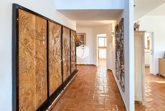 Aus zweiter Hand - Villa -
Dehesa de Campoamor - Costa Blanca