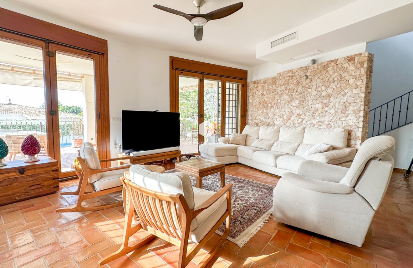 Aus zweiter Hand - Villa -
Dehesa de Campoamor - Costa Blanca