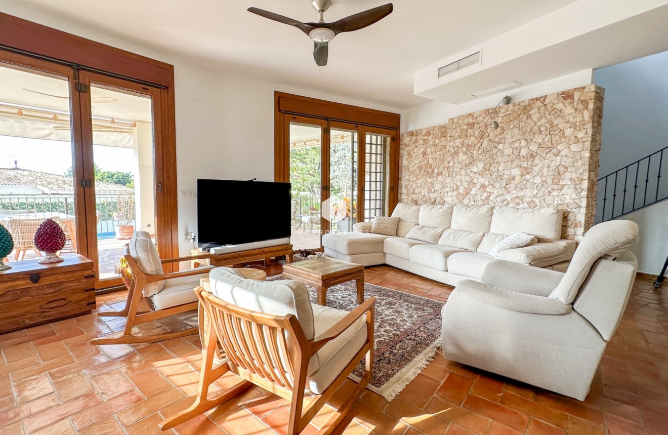 Aus zweiter Hand - Villa -
Dehesa de Campoamor - Costa Blanca